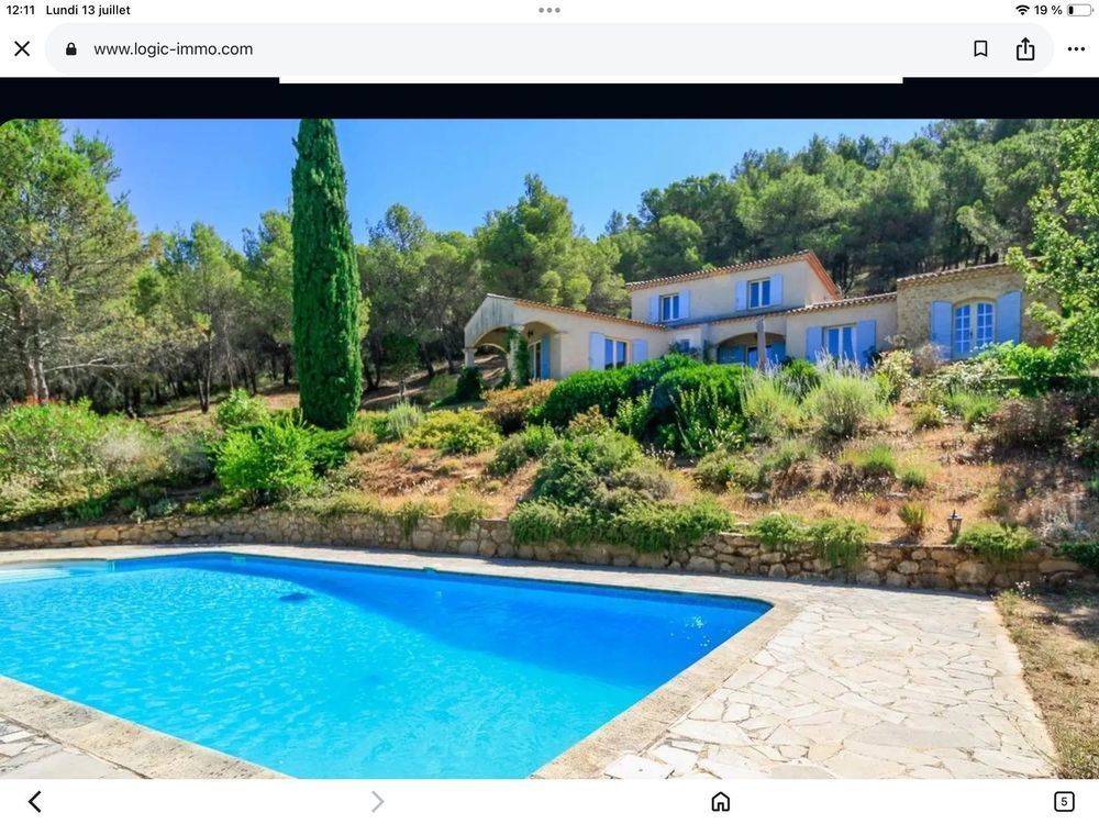 Villa provençale 190m2. 12645m2 7 pièces. 4 chambres , piscine et dépendance.