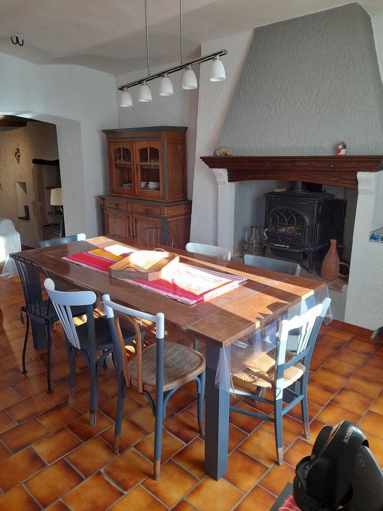 Maison 104m2 avec cave voûtée, cour et garage - Saint Remeze