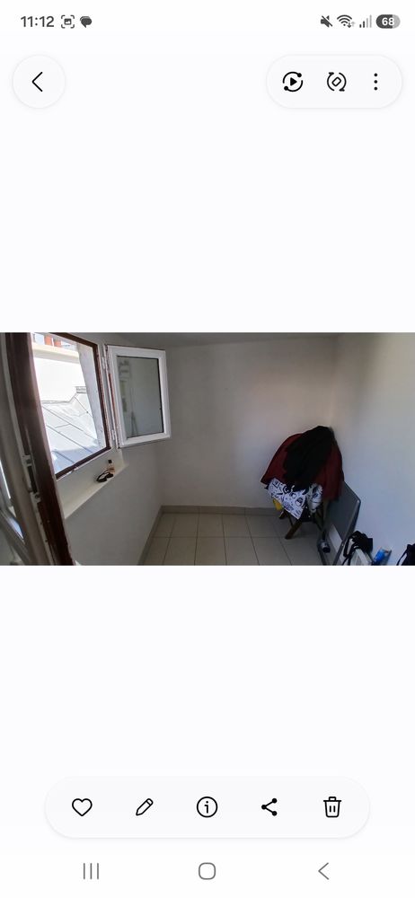 Chambre de bonne au coeur de Paris