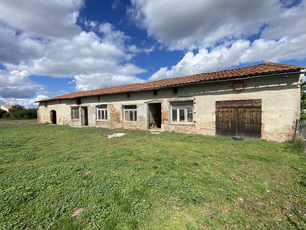 Corps de ferme à rénover entièrement - Vue Pyrénées