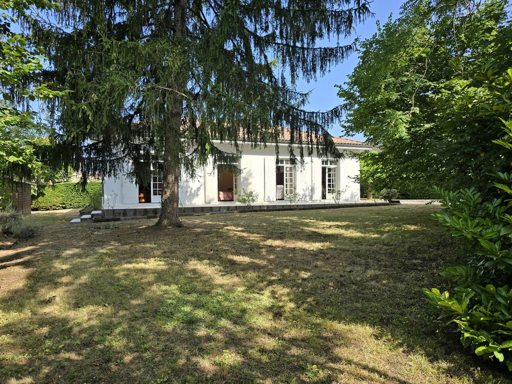 Belle maison de plein pied ctre ville Sauveterre de Guyenne
