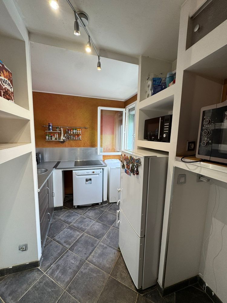 Apparemment f2 meublé