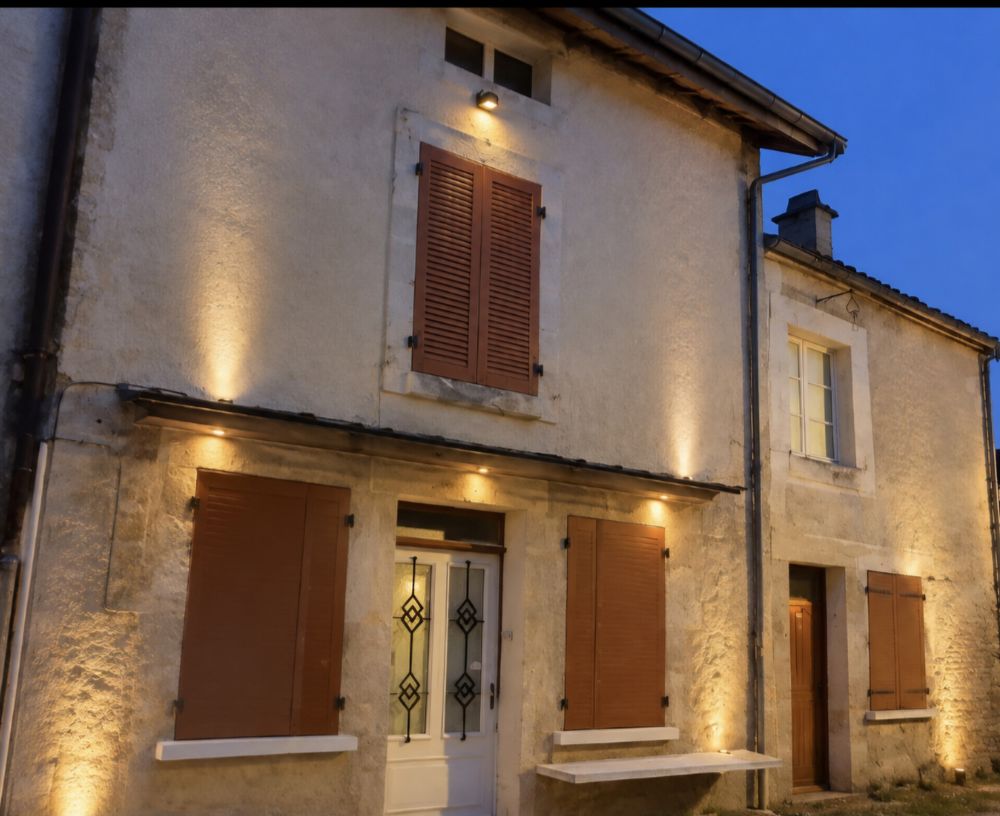 Perle rare ! Maison de village, gros potentiel !