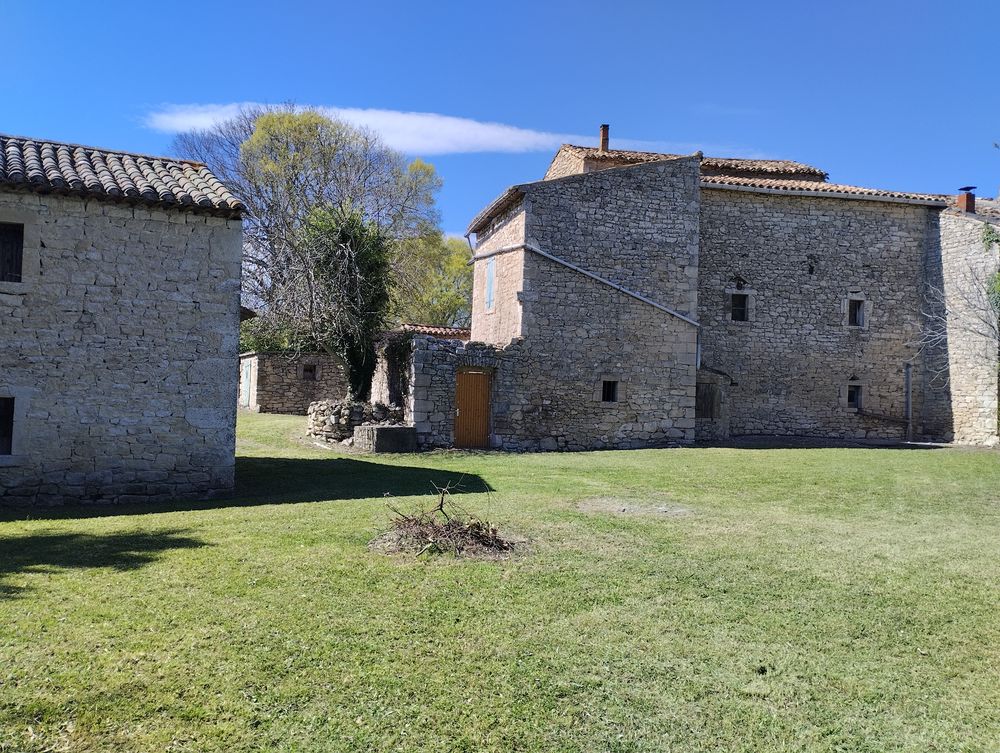 Maison ancienne en pierre