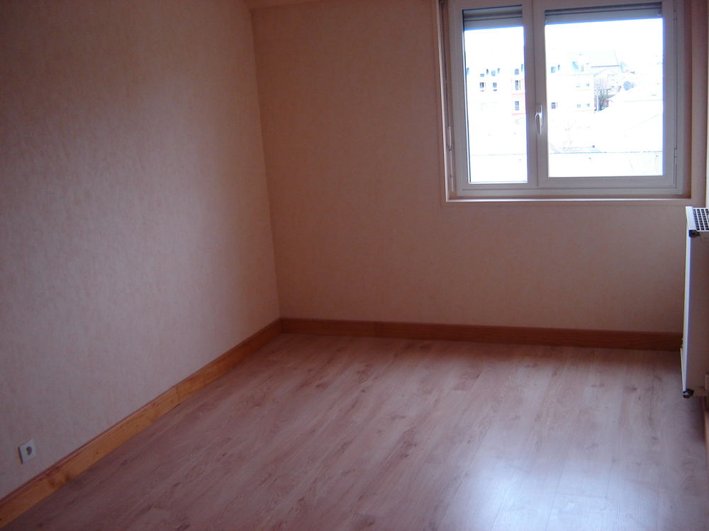 T4 (2ch) Tarbes Centre 4è ét : 93 M2 + grand garage au RDC