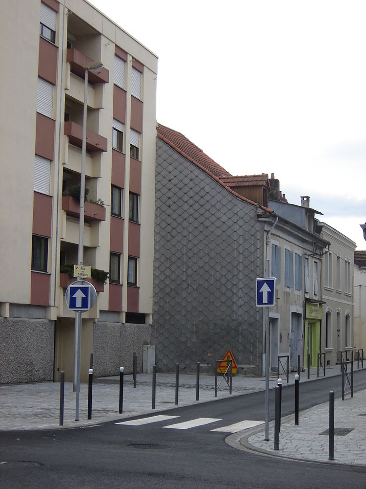 T4 (2ch) Tarbes Centre 4è ét : 93 M2 + grand garage au RDC