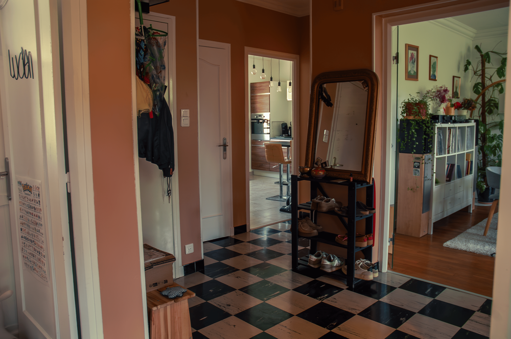 Appartement 950 € HC, 92m², 2 chambres, salon séjour