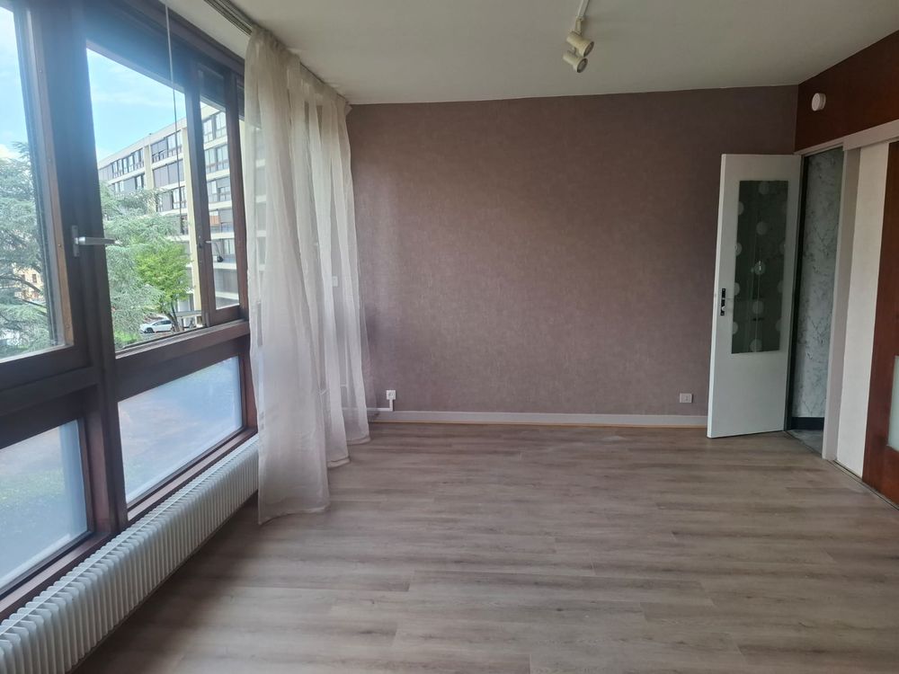 Studio 31m² avec place de parking - Clermont-Ferrand