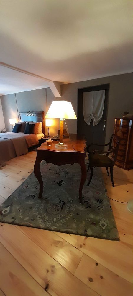 maison de 580m2 bien lire l'annonce