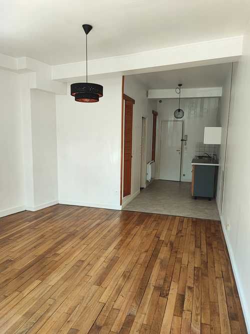 F1 30M2 centre ville Noyon