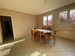Maison familiale - 5 pièces sous-sol complet sur terrain