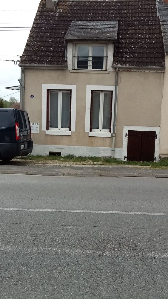 Maison sur Charost 60 mètres carré 2 chambres .