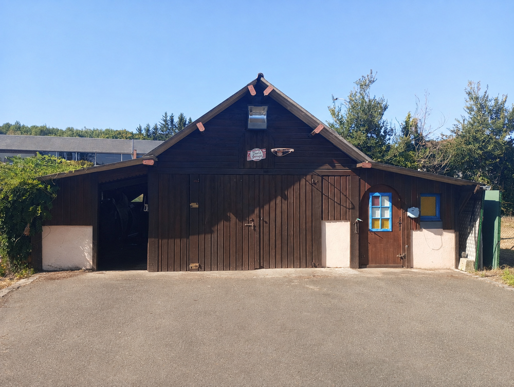 Maison familiale avec jardin, garage et fort potentiel d'amé
