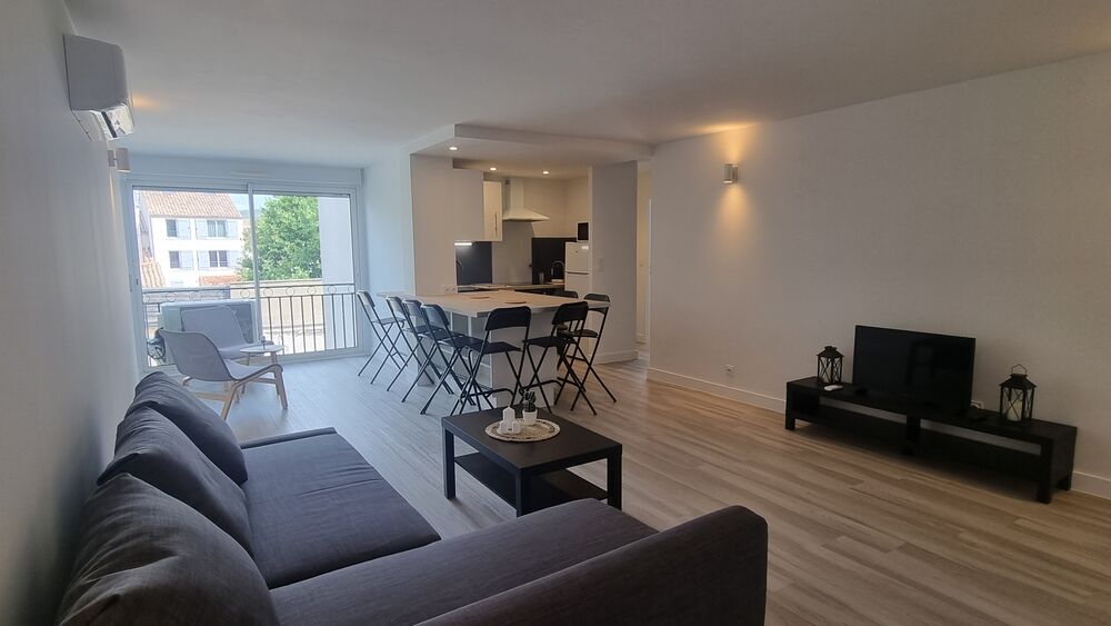 Bel appartement F4 meublé au centre de FRONTIGNAN
