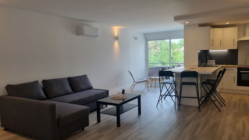 Bel appartement F4 meublé au centre de FRONTIGNAN