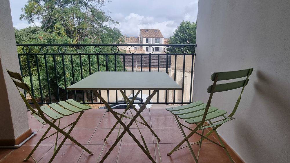 F2 Meublé BALCON au centre de FRONTIGNAN