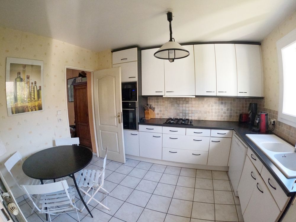 Maison 6 pièces 160m2 proche de toutes commodités