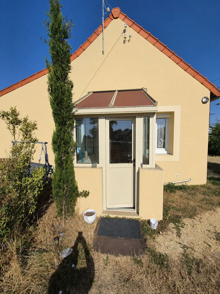 Jolie maison 4 façades habitable sur terrain de 2400 m2