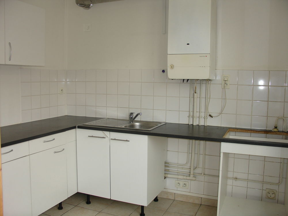 APPRTEMENT 3 PIECES +CUISINE 46 M2