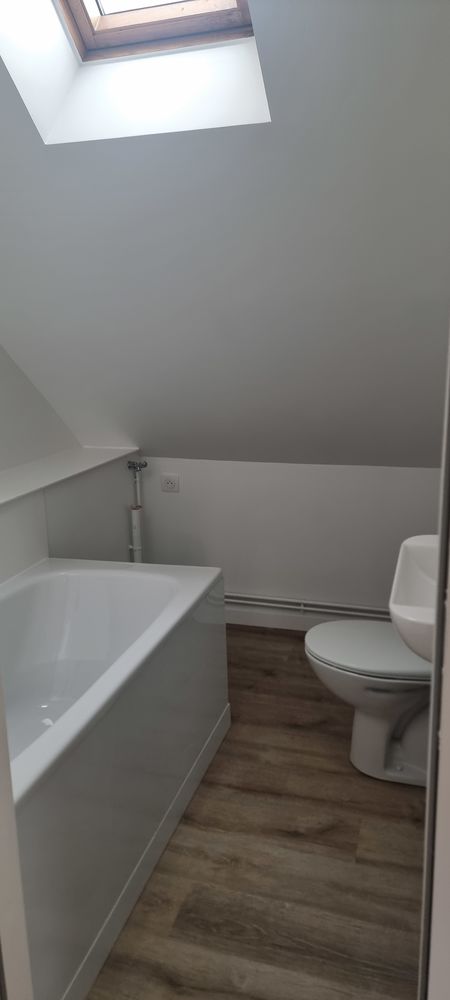 STUDIO 25M² A VILLENEUVE SUR YONNE