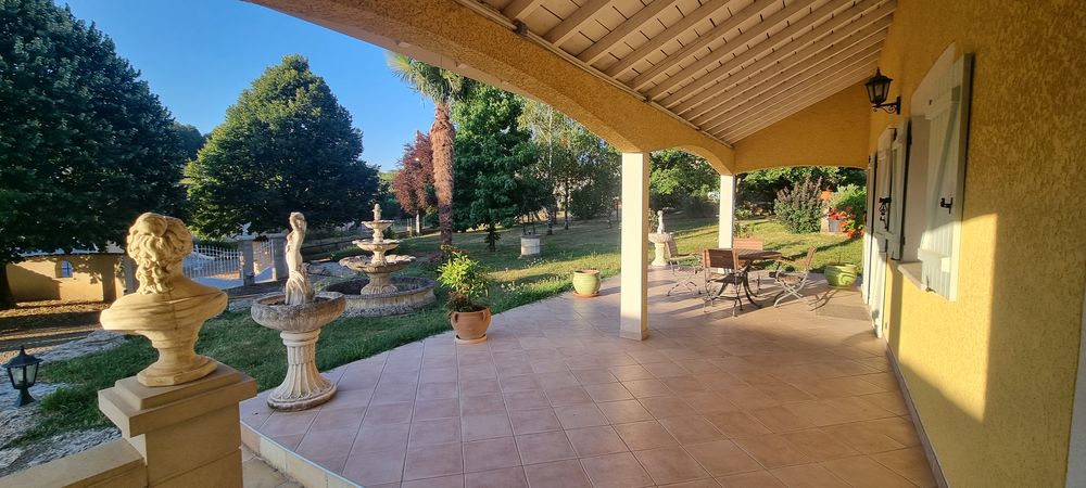 Maison 7 pièces, terrasse et garage double