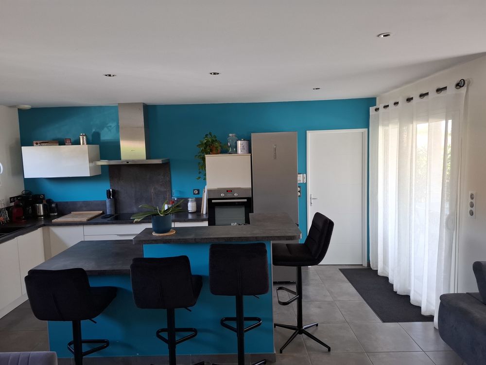 Belle maison moderne 5 pièces de plain-pied à Benquet