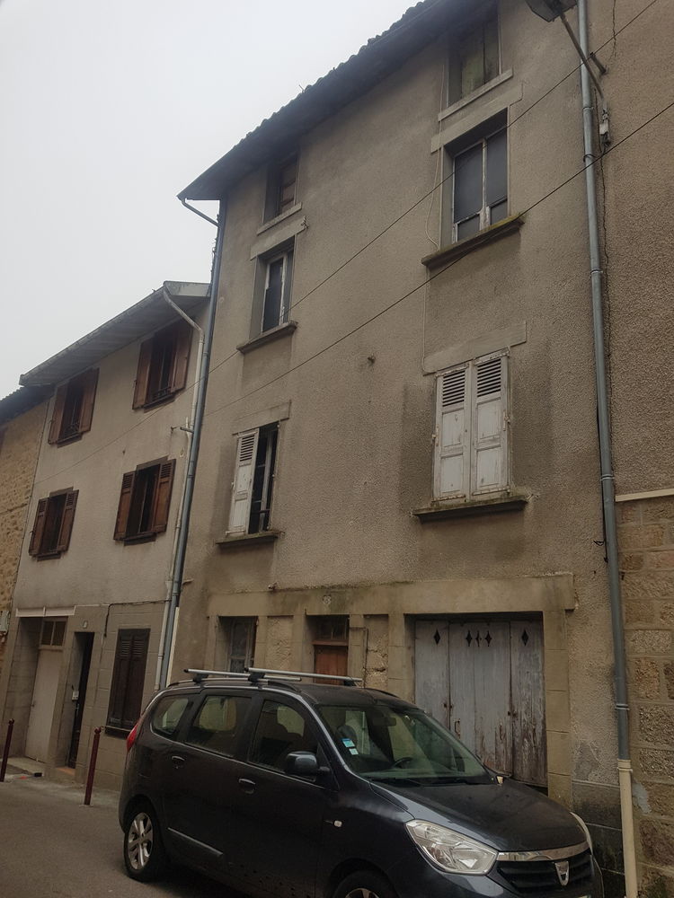 SAINT-JUNIEN HYPER-CENTRE - ENSEMBLE DE 3 MAISONS