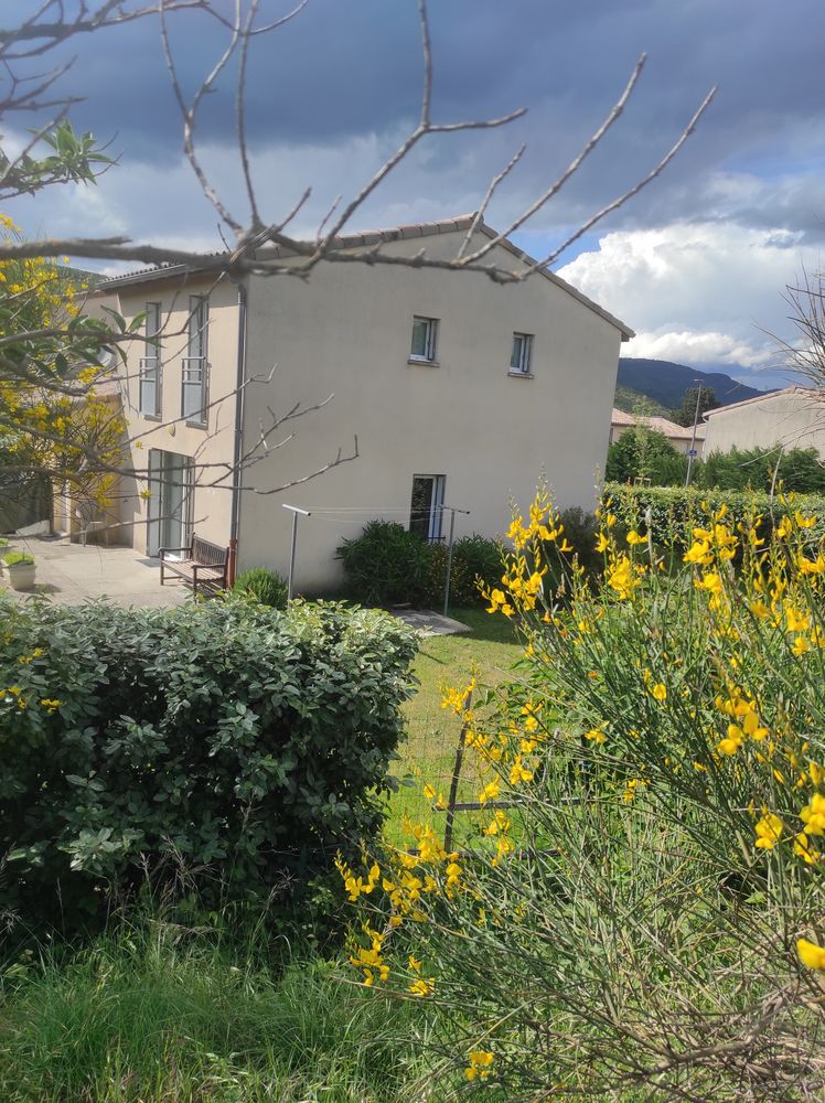 Maison: 4 pièces / 81.80 M2
