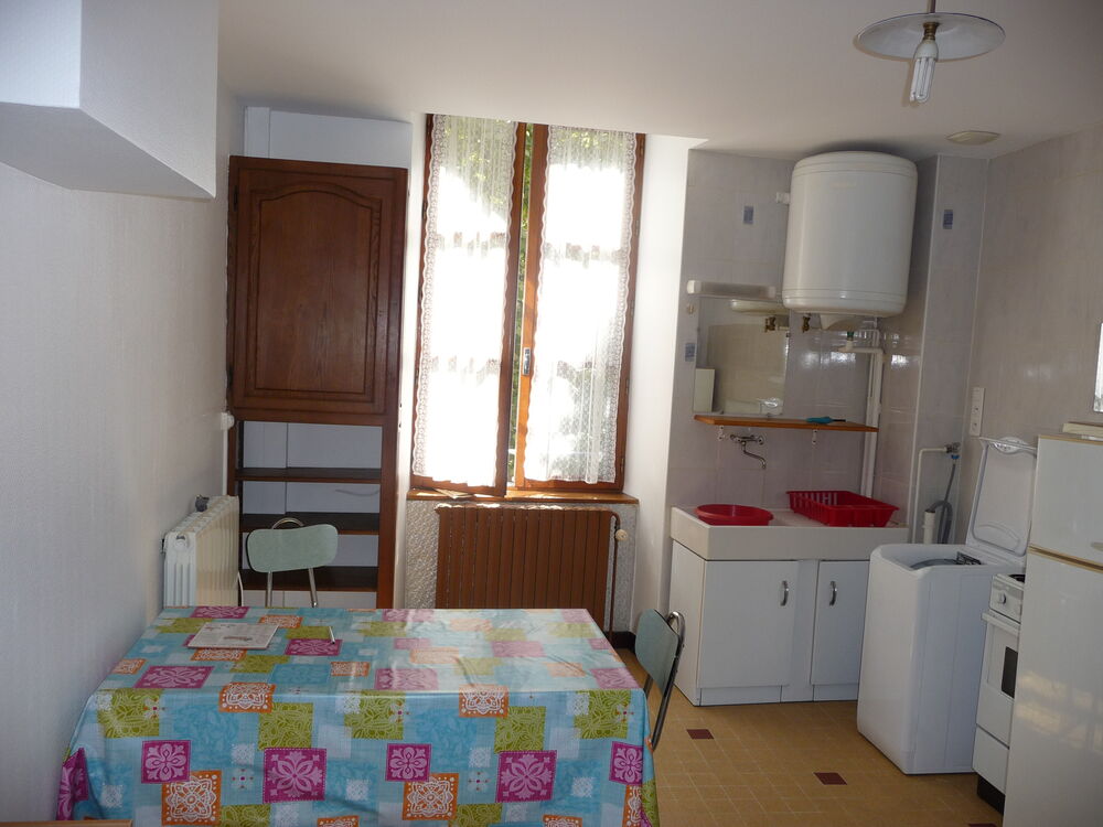 Grand Studio Meublé Tout Confort Centre Ville 07000 Privas-
