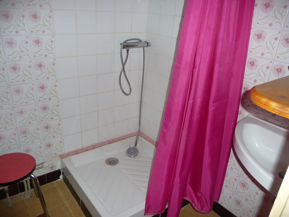 Grand Studio Meublé Tout Confort Centre Ville 07000 Privas-