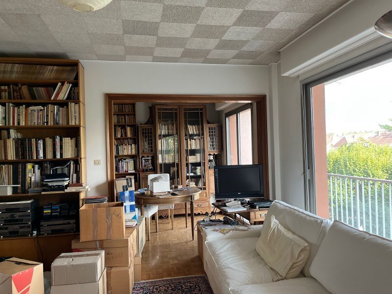 BELFORT-CENTRE : F5 Standing