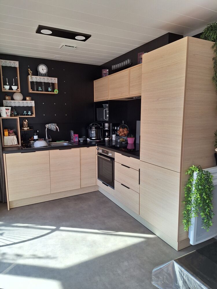 CHALET PROCHE DE LA MER DANS UN DOMAINE A PONT L ABBEE
