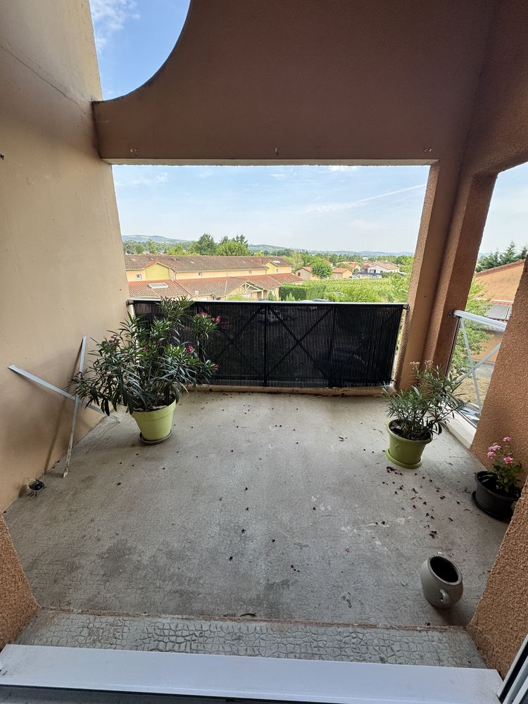 Appartement T4 proche centre Crèches sur Saône