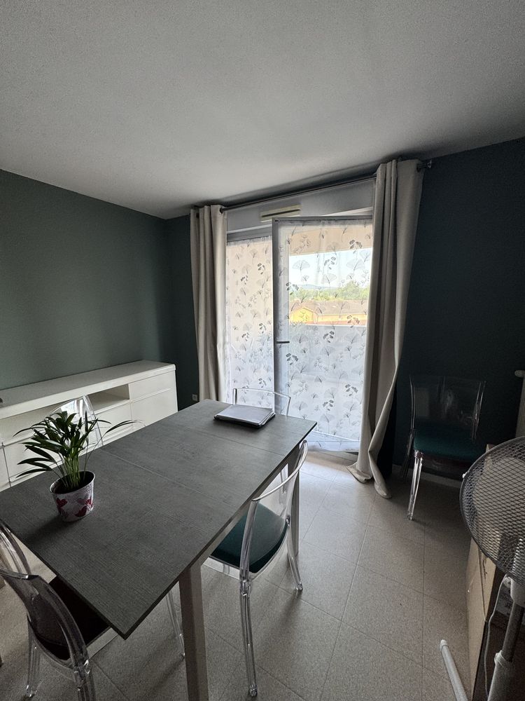 Appartement T4 proche centre Crèches sur Saône