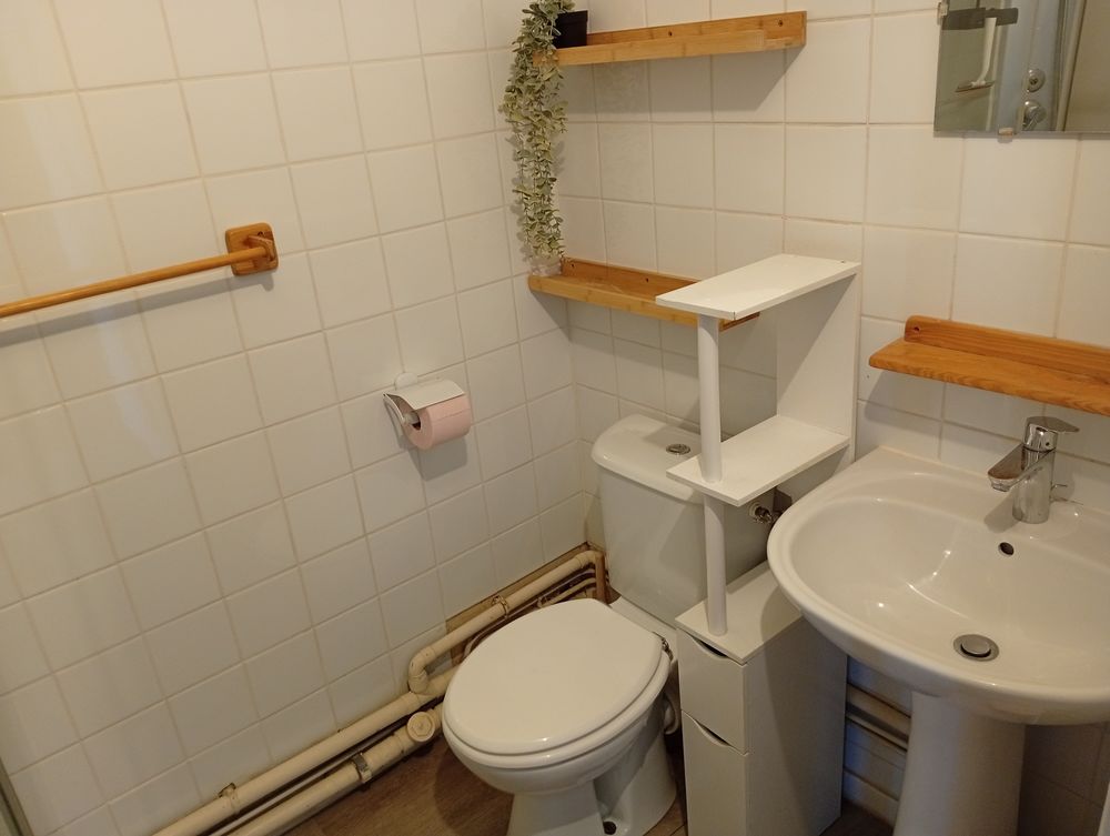 Joli studio étudiant (chauffage, eau, électricité compris)