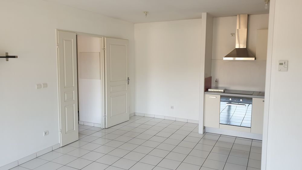 LoueT2 50 m2 + balcon 15 m2 EYBENS