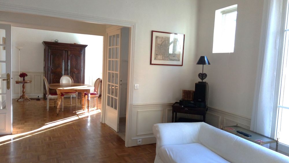 Beau T6+2, cour, stationnement, proche Paris gare Lyon