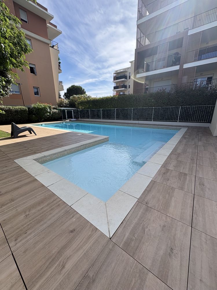 Superbe 2 pieces 44m2 avec loggia Antibes Les Combes