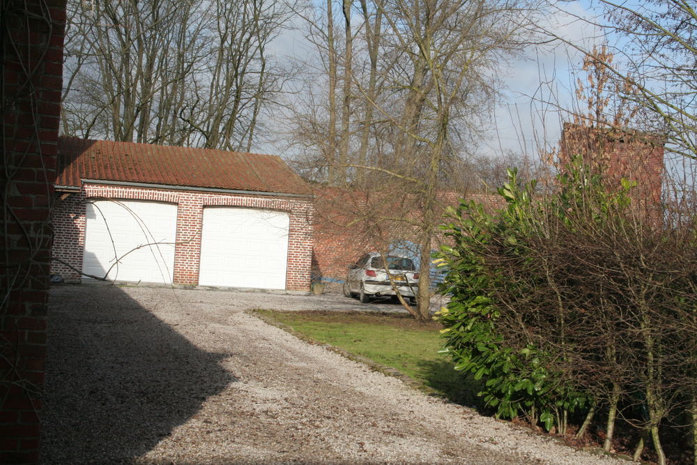 Maison 280m2, 4 chambres, au calme avec 2 garages et jardin