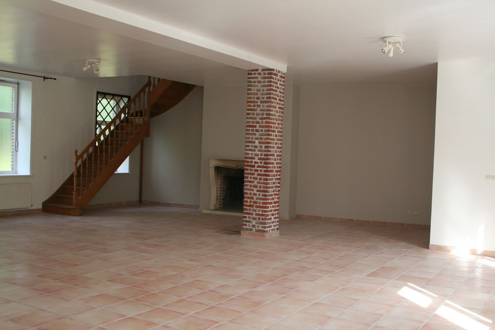 Maison 280m2, 4 chambres, au calme avec 2 garages et jardin