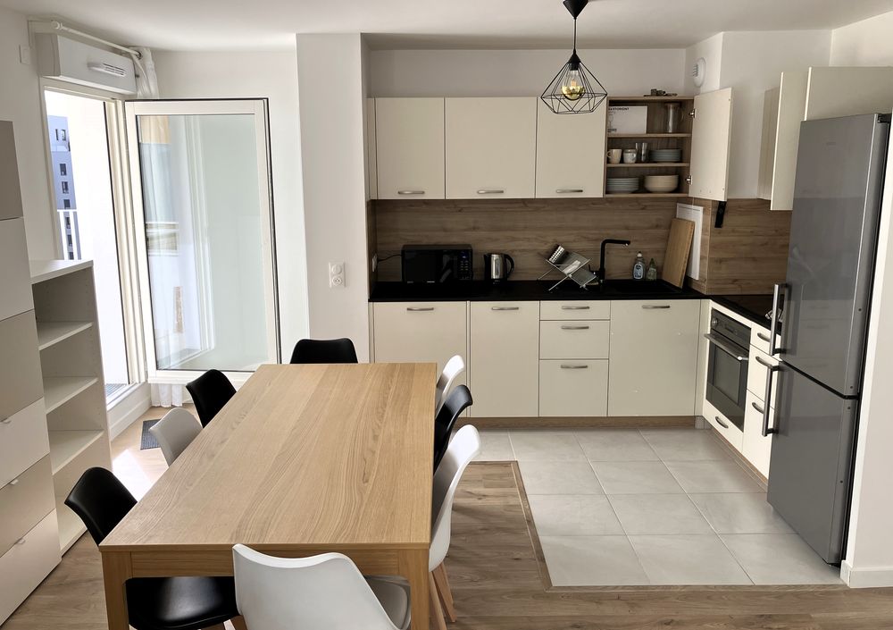 Appartement T2bis/T3 avec terrasse et balcon - Grésillons