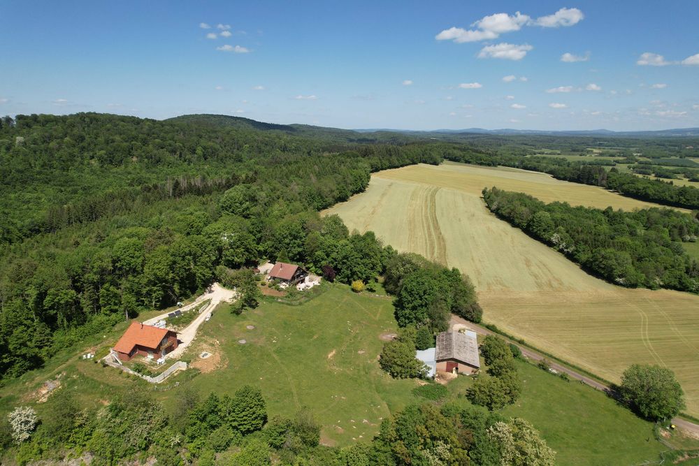 à€ VENDRE €" DOMAINE TOURISTIQUE à€ FORT POTENTIEL DANS LE DOUBS