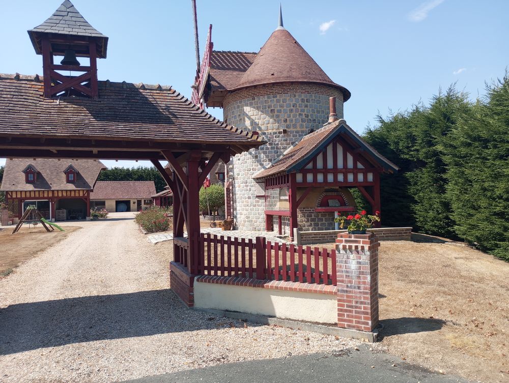 Propriété de caractère sur 7 hectares avec moulin à vent en