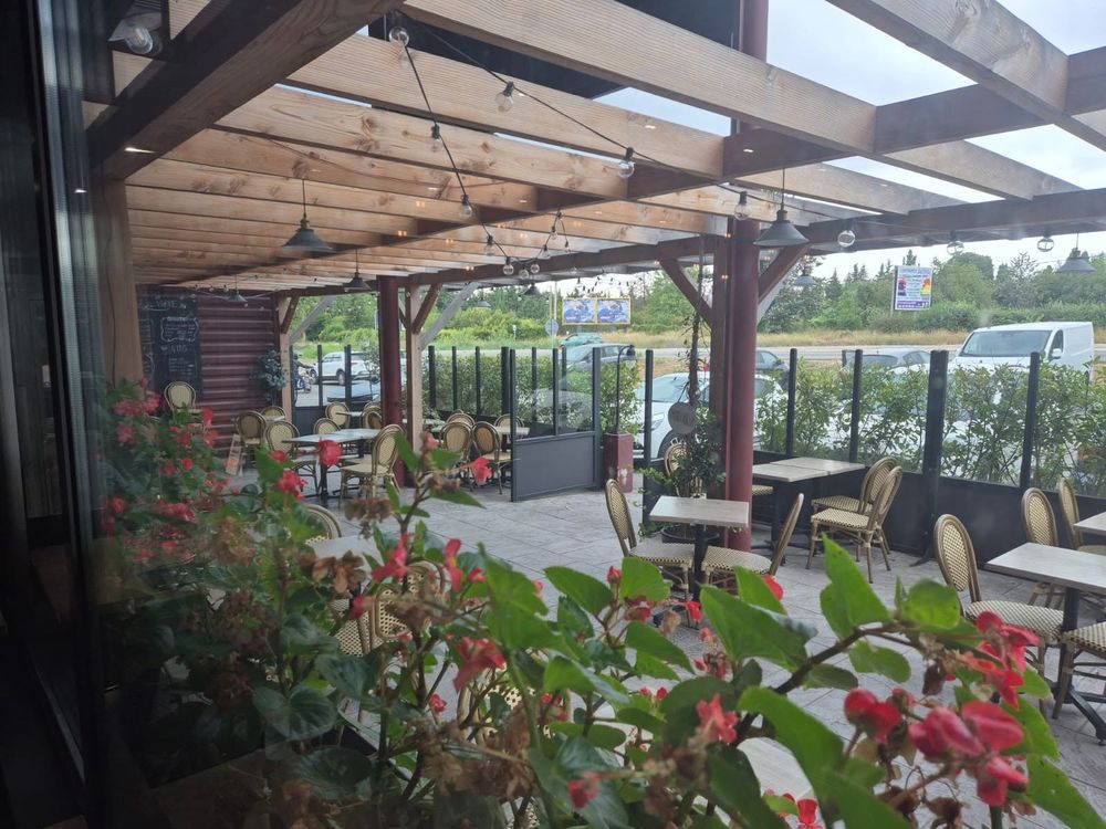 CONCEPT CLÉS EN MAIN 2 RESTAURANTS + CUISINE CENTRALE NEUVE