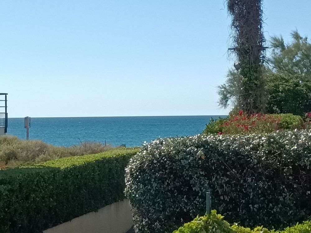 Beau studio avec vue imprenable sur la mer
