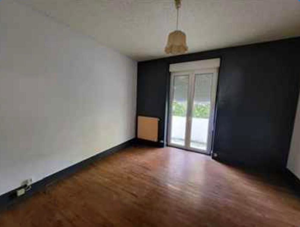 F5 libre situé à Morre 25660 840euros