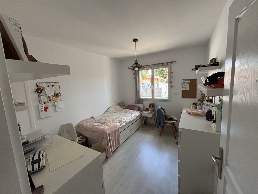 Villa récente de 140m2 avec piscine chauffée et couverte proche des plages Landaises