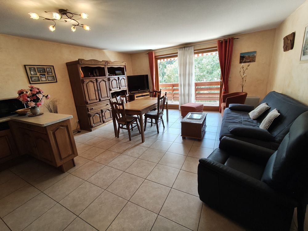 3 pièces 2 chambres 65 m² à EMBRUN 05