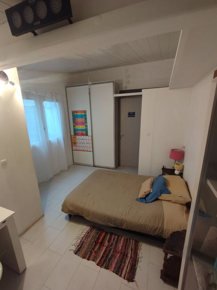 VILLA Bourbon bois 350000€, refaite et très astucieuse T 4/5
