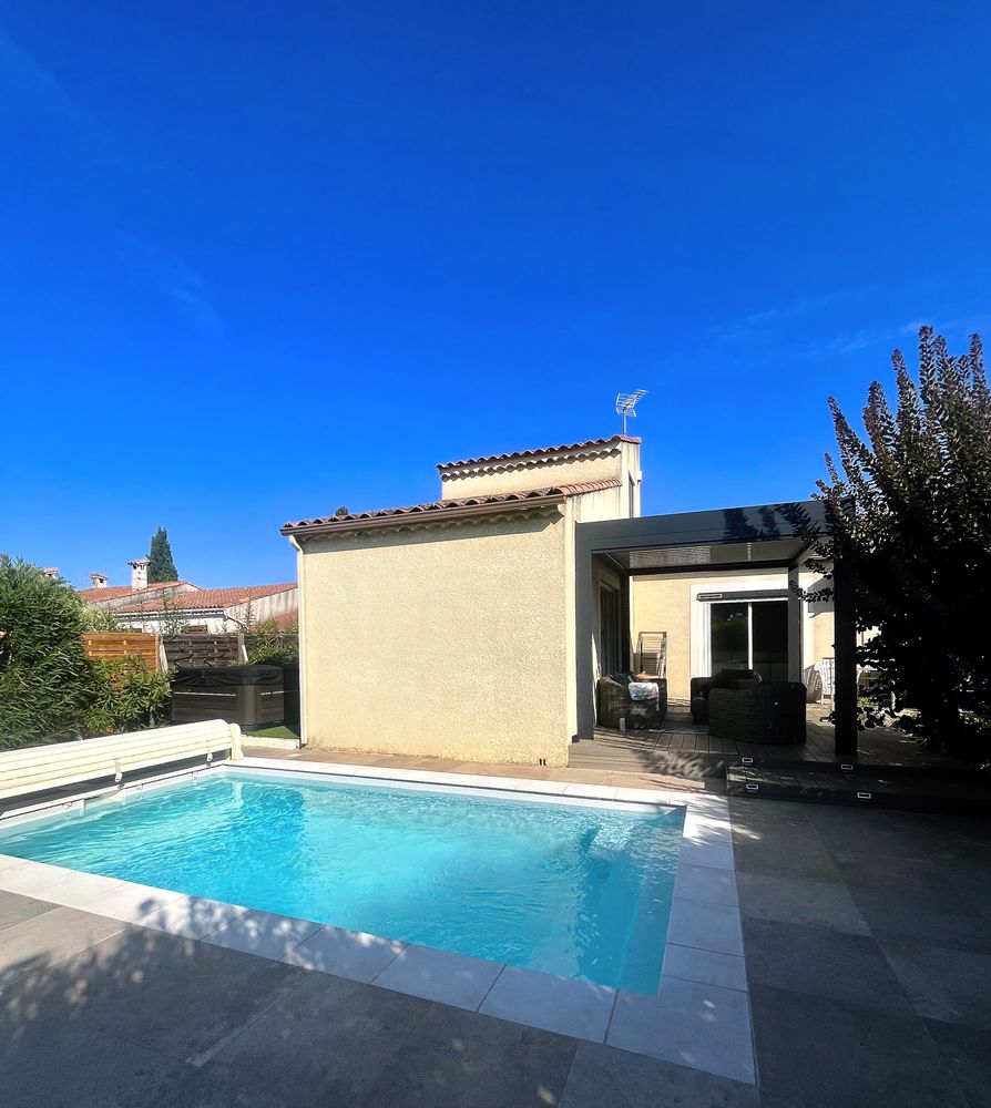 Villa de 160m2, 6 pièces, avec piscine, parcelle 700m2